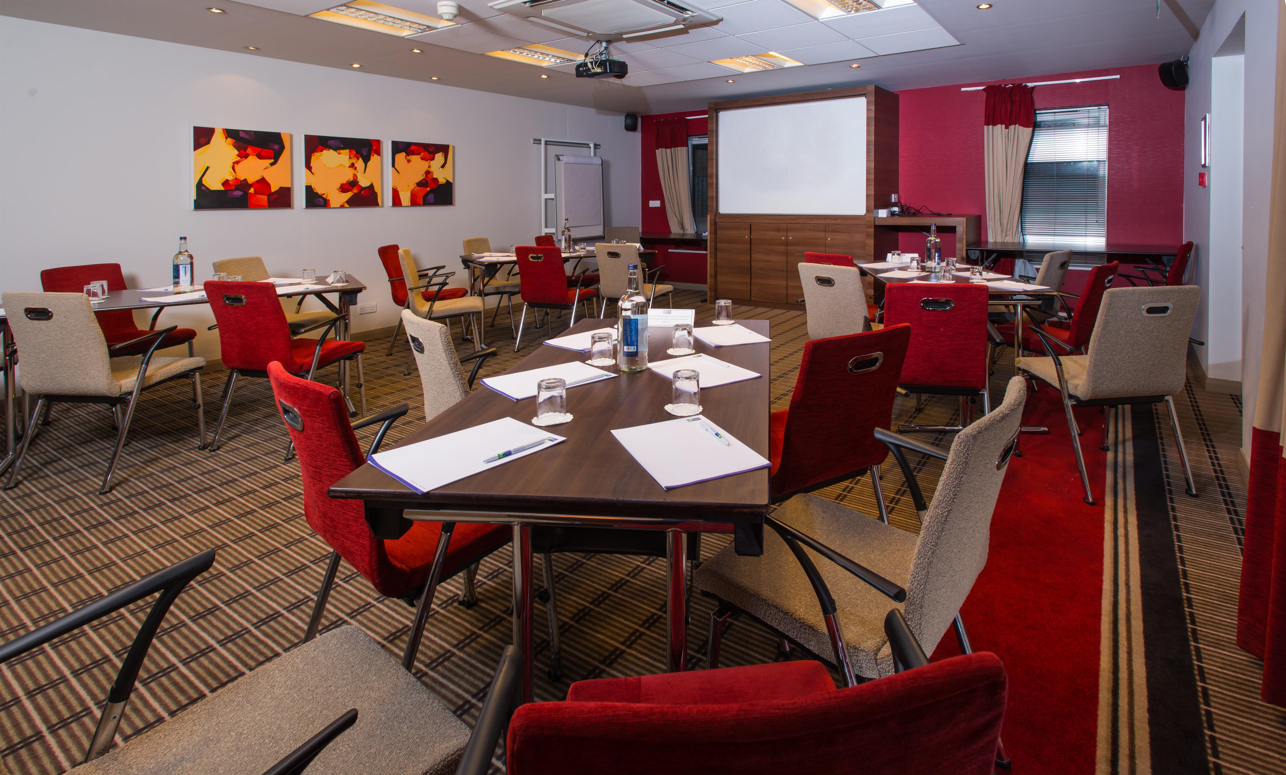 Holiday Inn Express Taunton East By Ihg Exterior foto