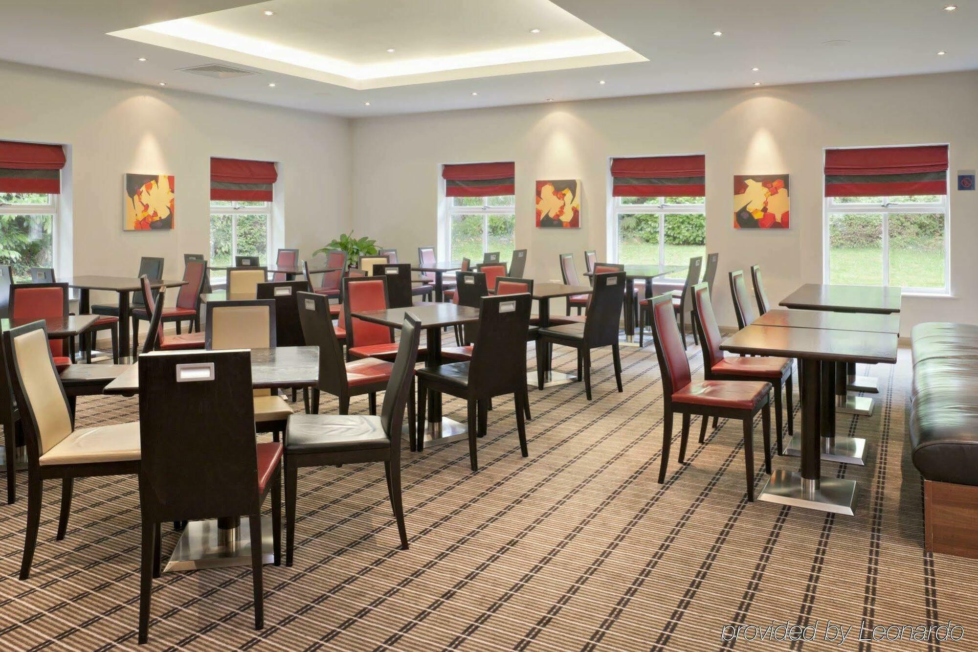 Holiday Inn Express Taunton East By Ihg Exterior foto